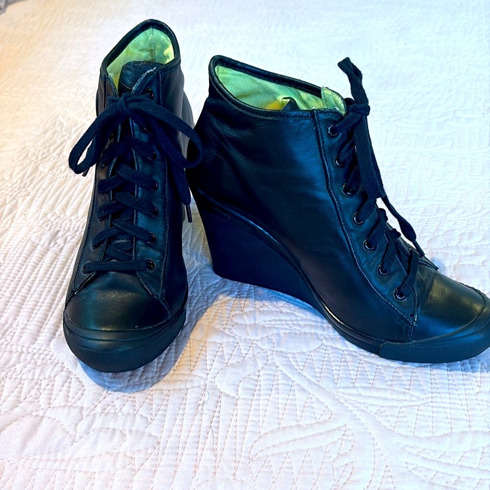 Jump Black Lace-Up Wedge Shoes